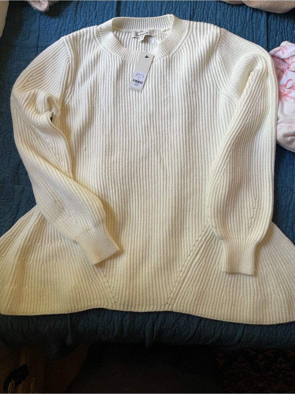 Francesca's Collections Ivory Ribbed Crewneck Sweater